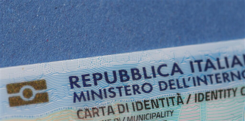 Emissione della Carta didentità elettronica per cittadini italiani residenti allEstero (Aire)
